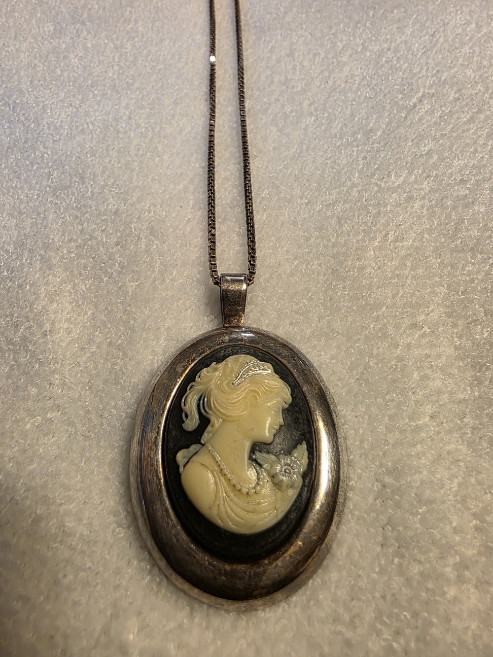 Milor Ivory Cameo Pendant Necklace with Black Background